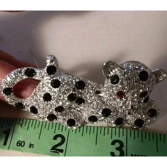 Leopard Cub Pin Brooch Silver Toned Black Spots Rhinestones And Red Eyes Gems - Picture 5 of 6